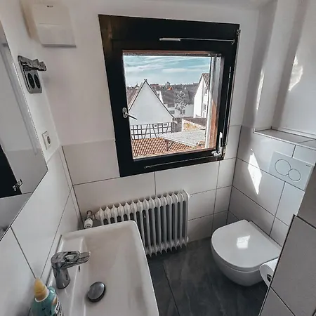 Am Museum Apartment *